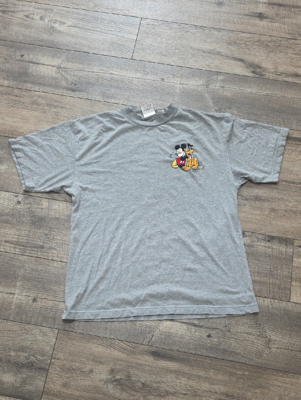 MICKEY MOUSE & PLUTO 90's Vintage WALT DISNEY EMBROIDERED T-Shirt